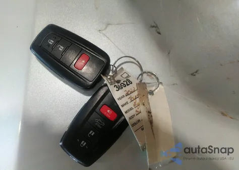 2022 Toyota Highlander Xle из США, поврежденный, VIN 5TDGZRBH1NS205858